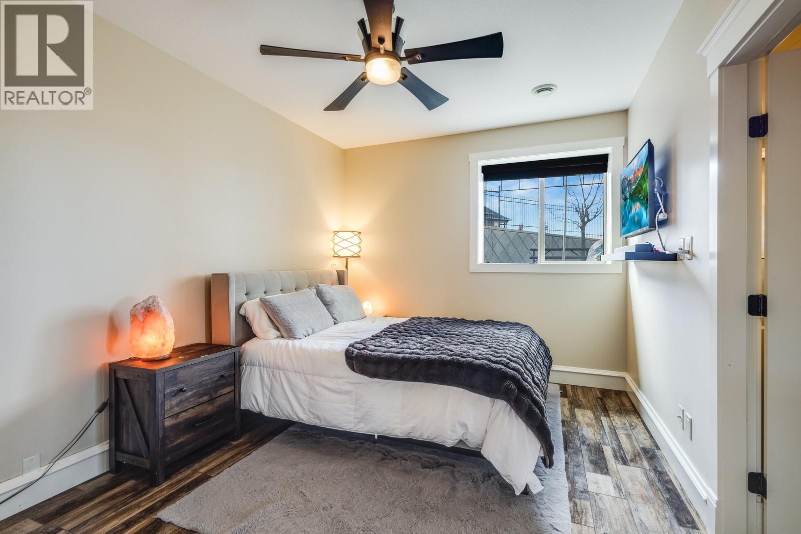 Picture for 1830 Birkdale  Avenue https://www.cirrealty.ca/reb/bc/1/10366521_37.jpg