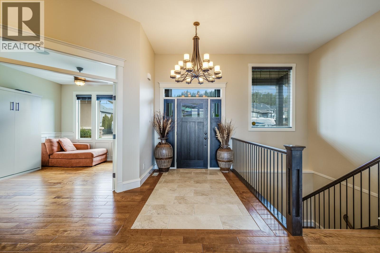 Picture for 1830 Birkdale  Avenue https://www.cirrealty.ca/reb/bc/1/10366521_5.jpg