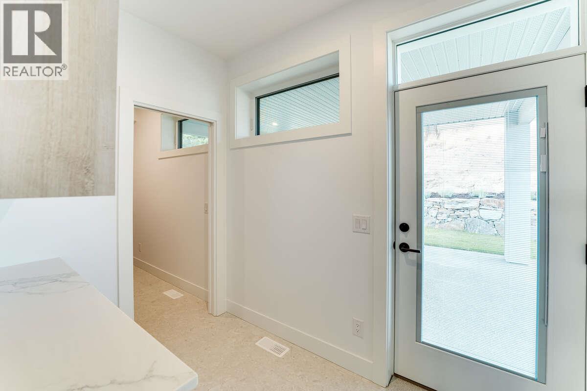 Picture for 278 Summer Wood  Drive https://www.cirrealty.ca/reb/bc/1/10366561_22.jpg