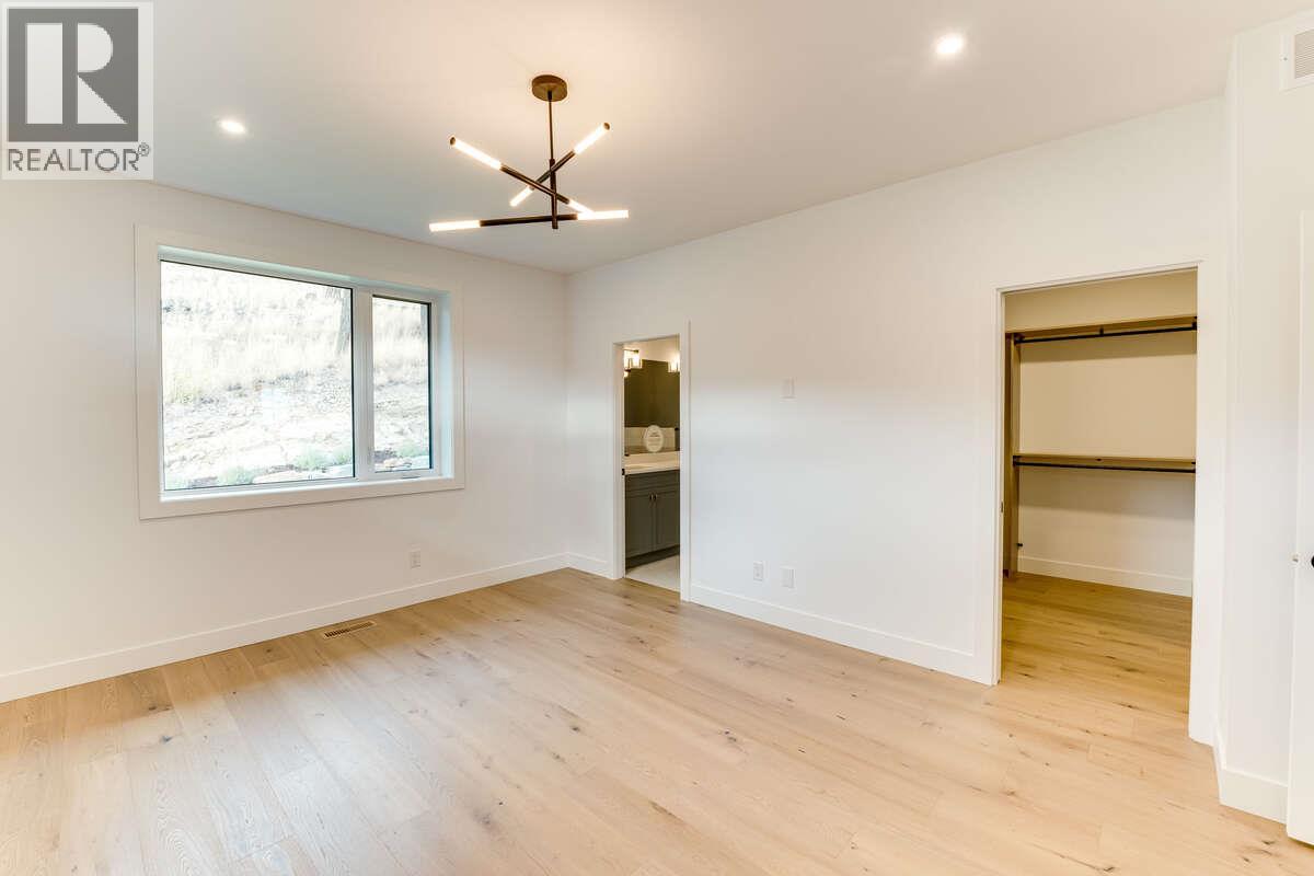 Picture for 278 Summer Wood  Drive https://www.cirrealty.ca/reb/bc/1/10366561_30.jpg