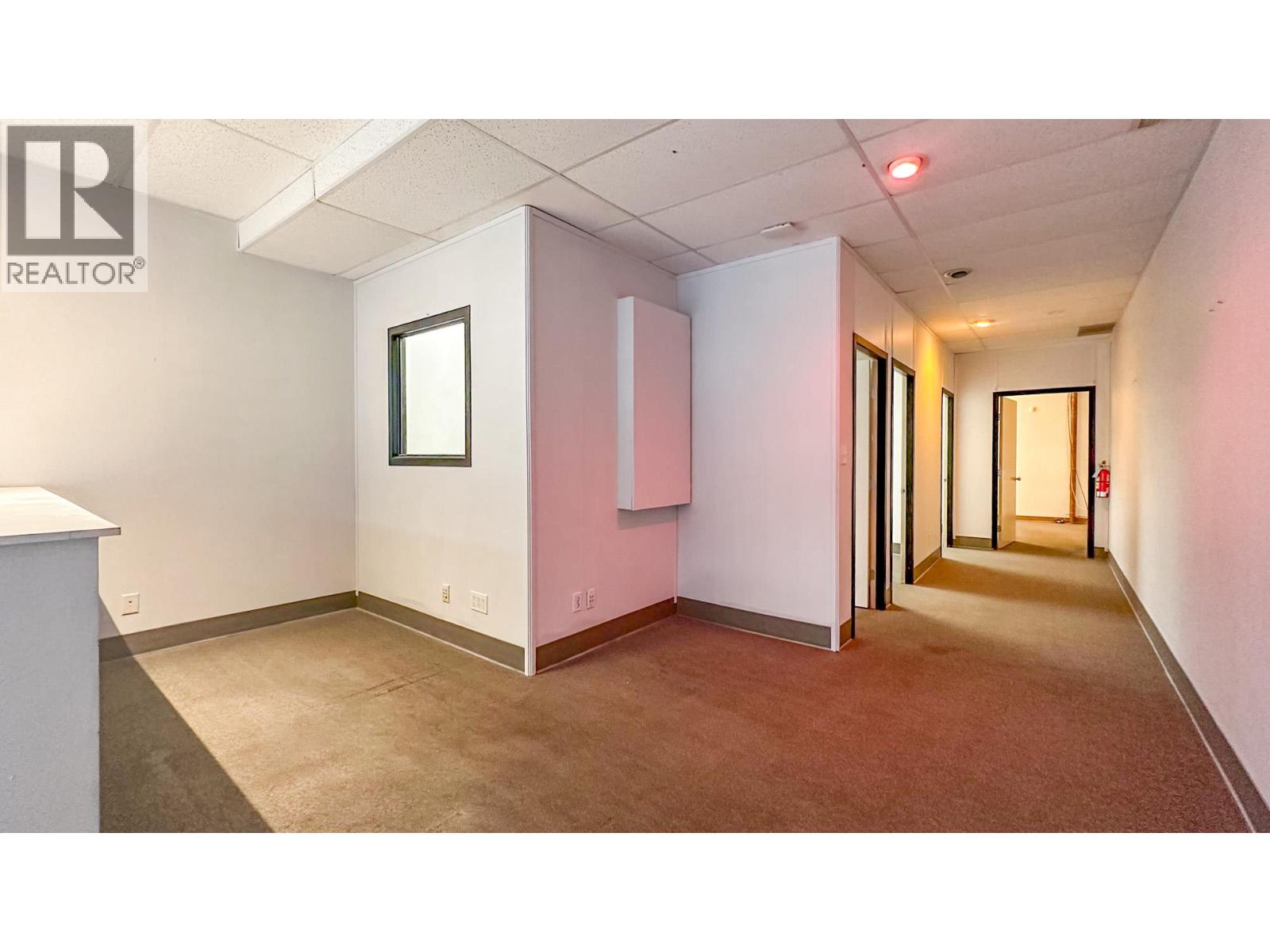 Picture for Unit #102B, 200 Dougall  RoadN https://www.cirrealty.ca/reb/bc/1/10366641_8.jpg