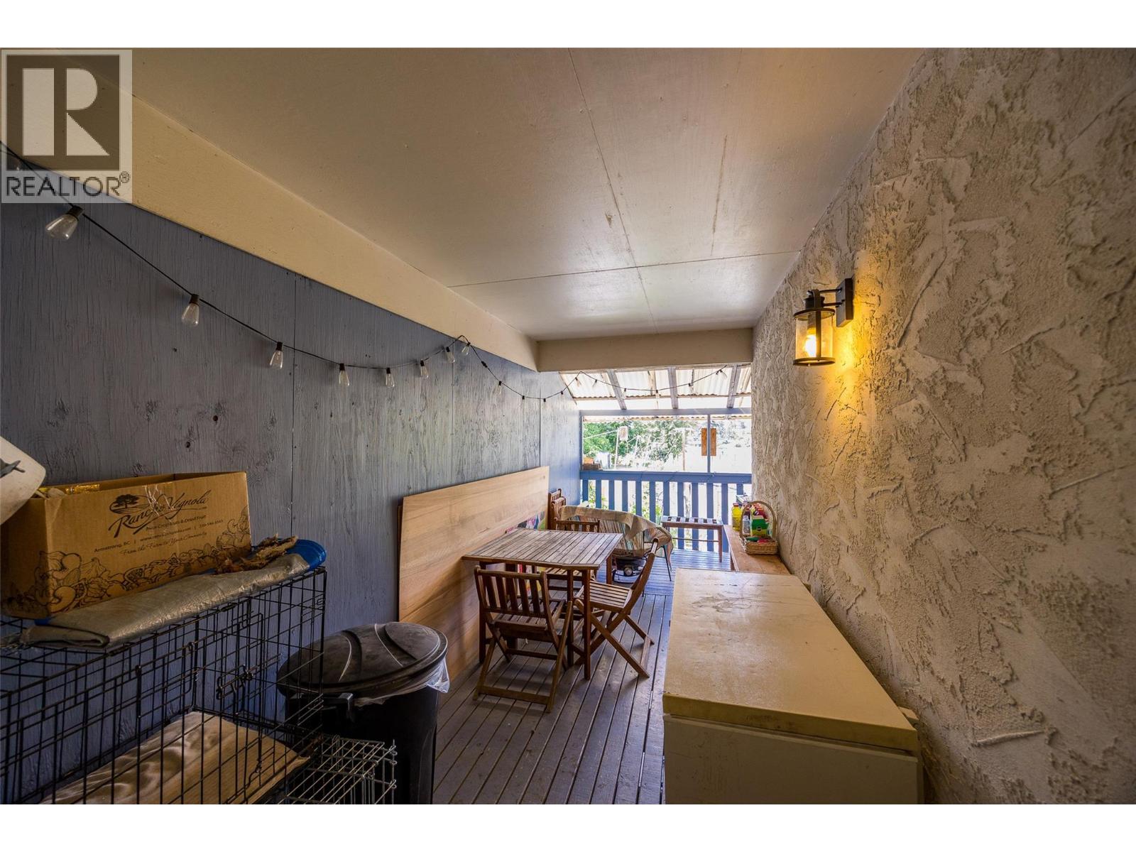 Picture for 750 McClure  Road https://www.cirrealty.ca/reb/bc/1/10366731_18.jpg