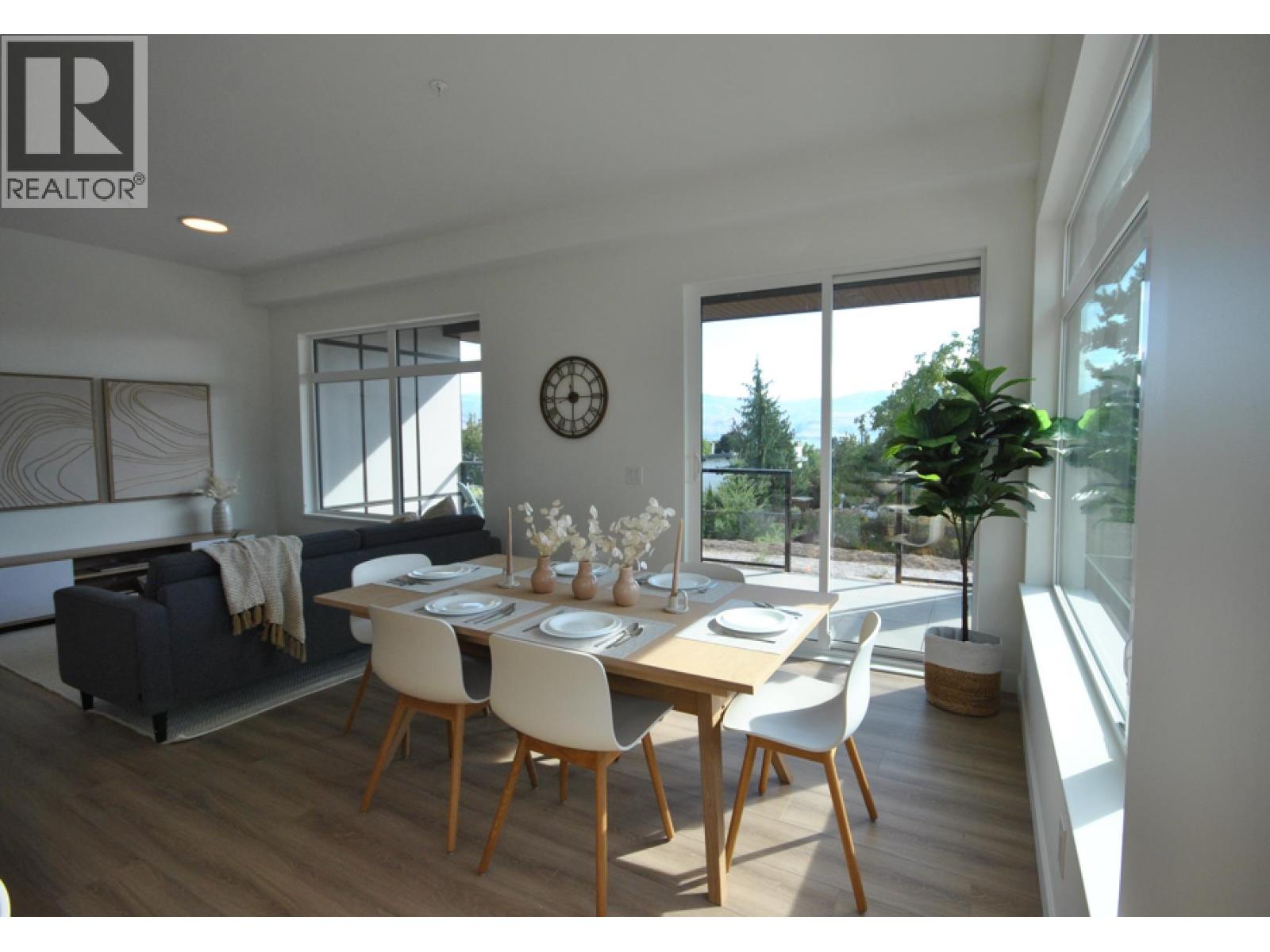 Picture for Unit #105, 2780 Olalla  Bay