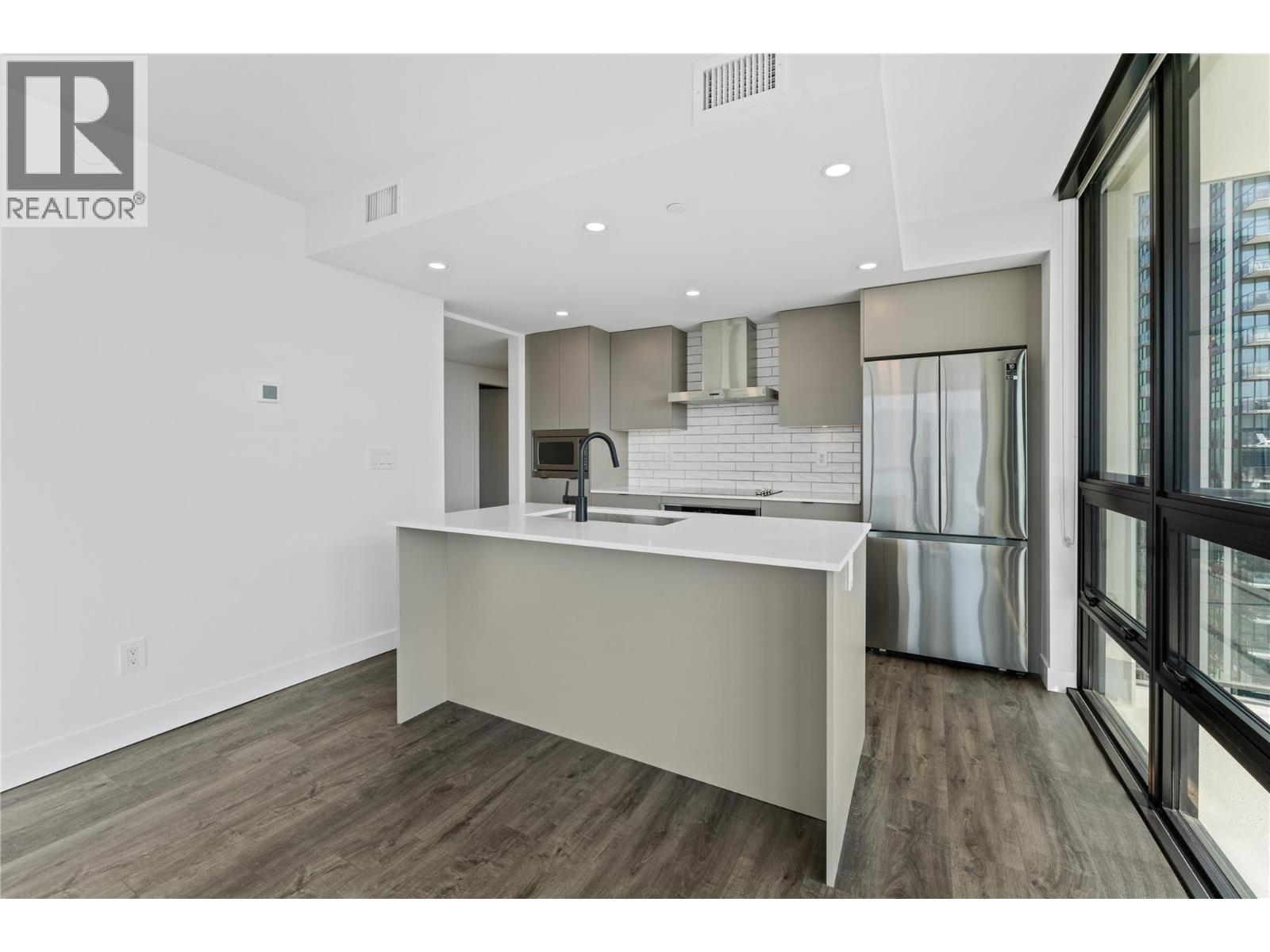 Picture for Unit #2005, 1471 St. Paul  Street