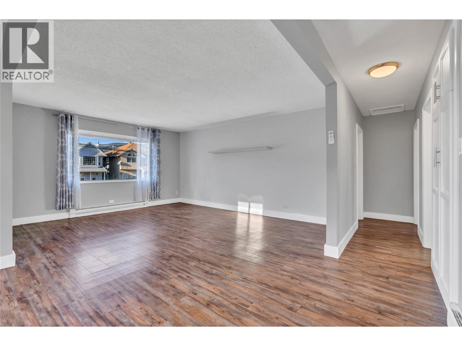 Picture for 1752 Fairford  Drive