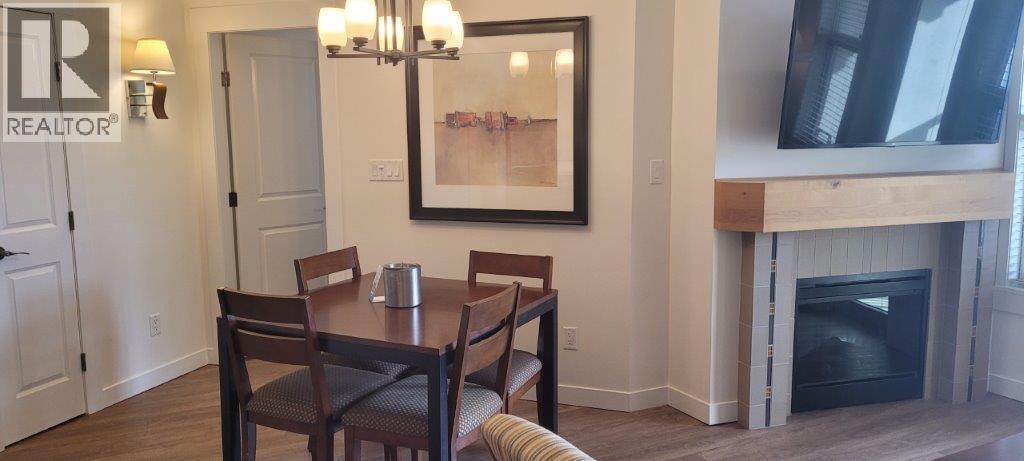 Picture for Unit #205, 4200 Lakeshore  Drive