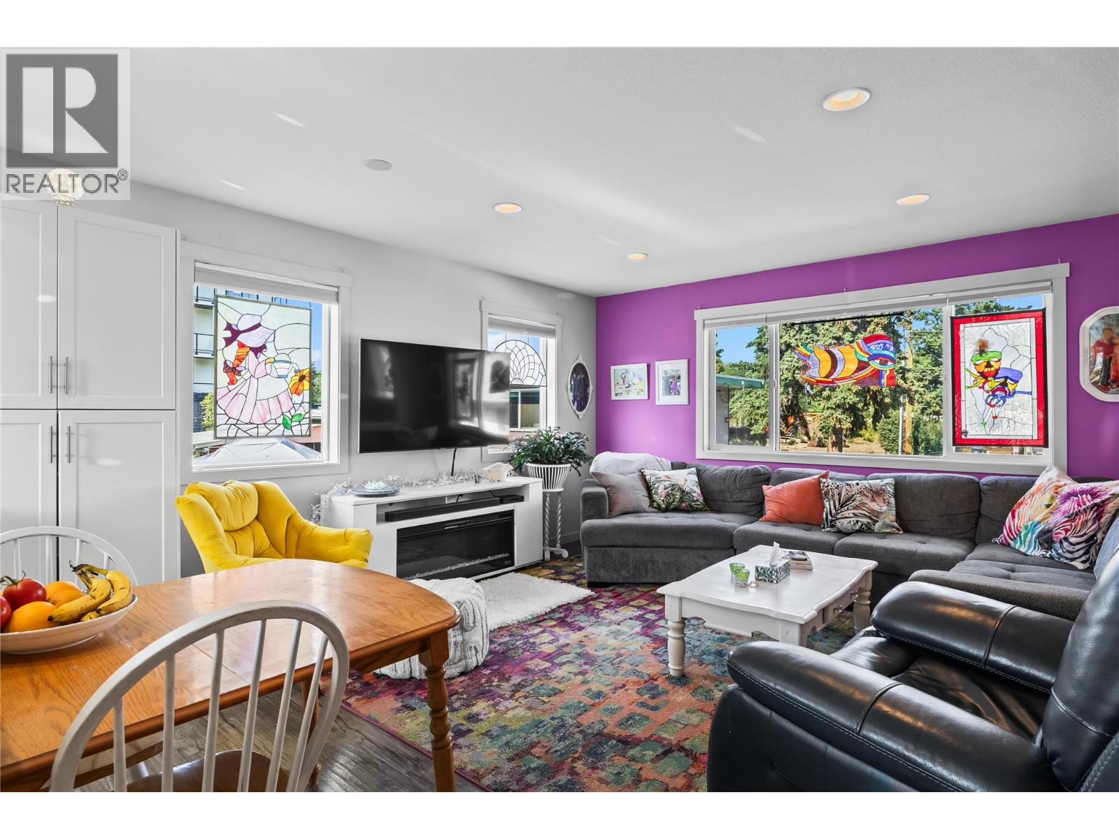 Picture for 1319 Belaire  Avenue