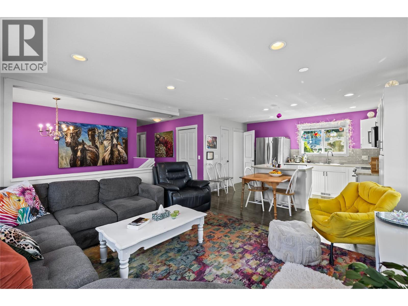 Picture for 1319 Belaire  Avenue