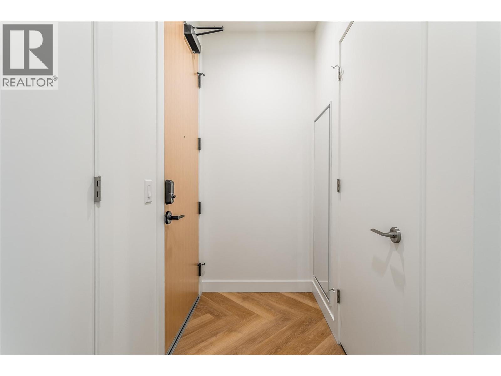 Picture for Unit #409, 3340 Lakeshore  Road