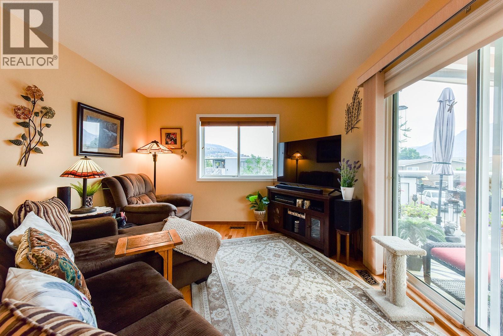 Picture for Unit #105, 158 Green  Avenue