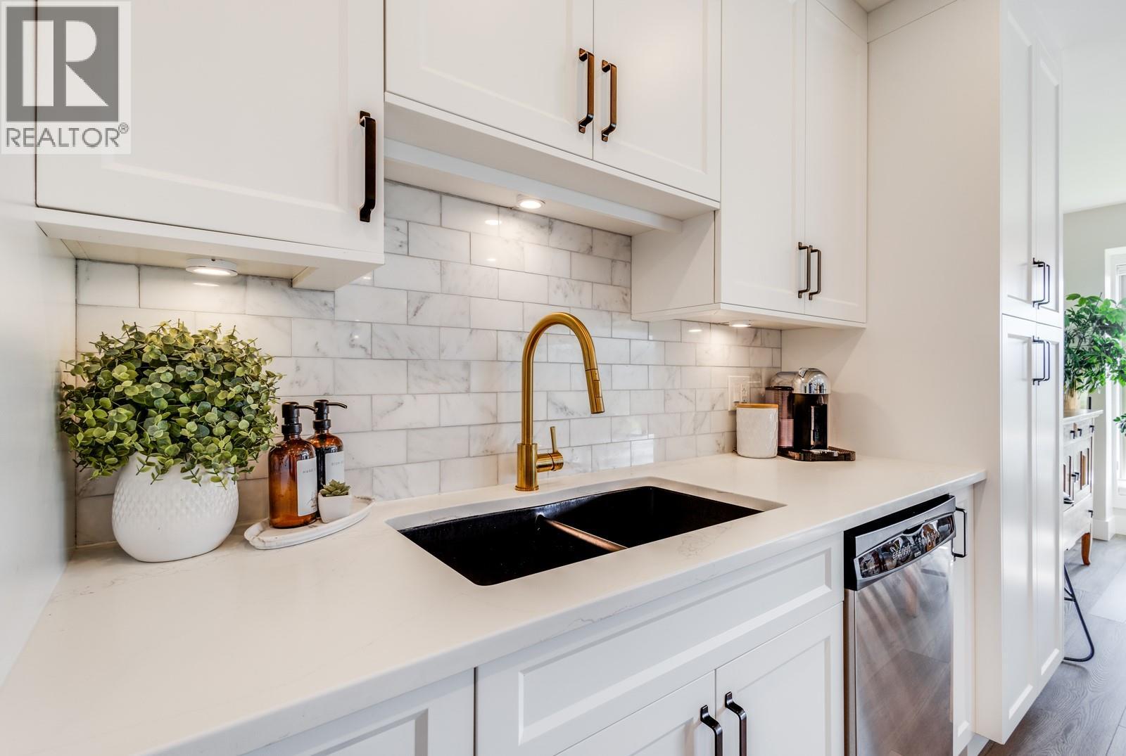 Picture for 2230 Golf Course  Drive