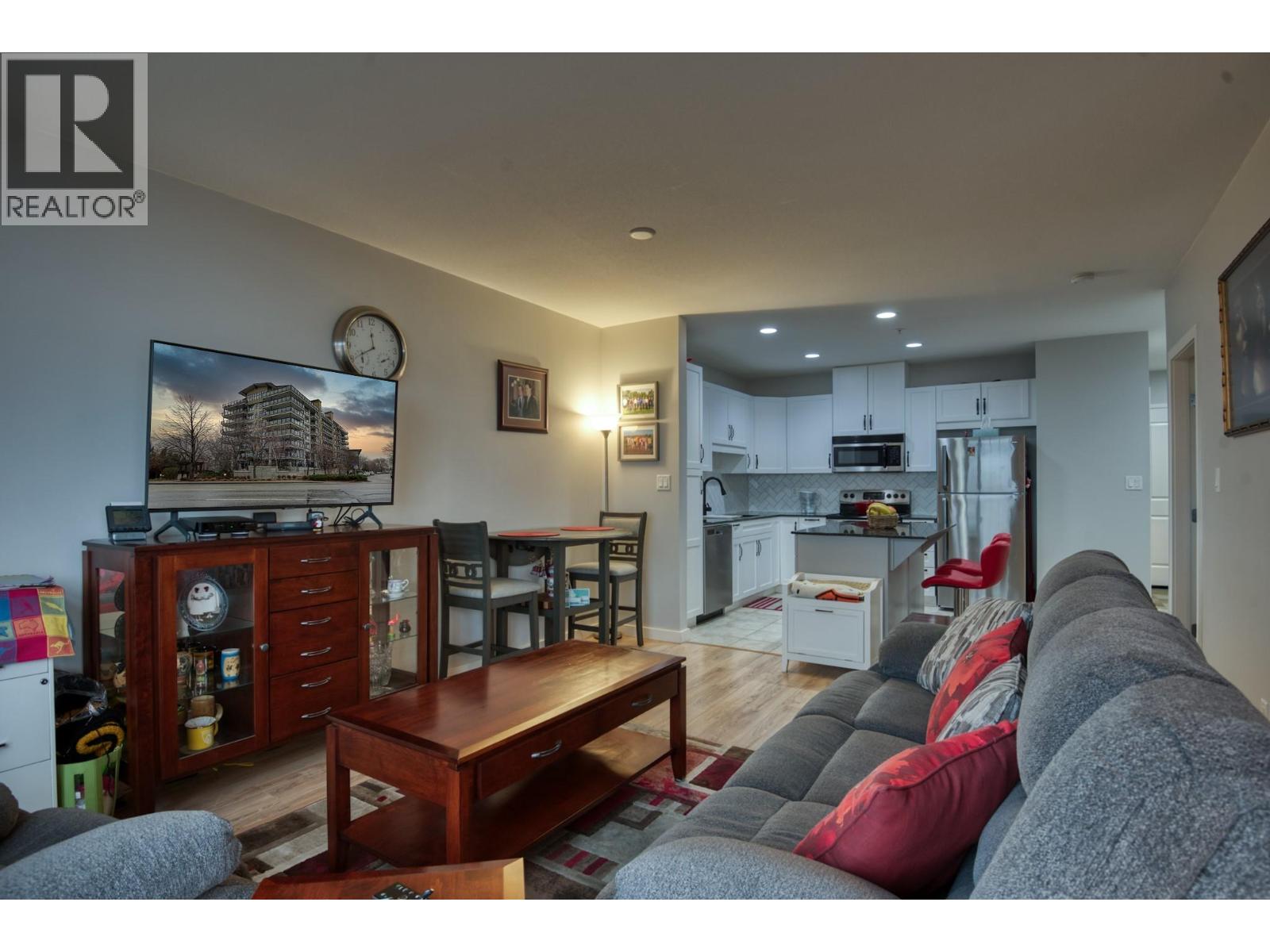 Picture for Unit #608, 3301 Skaha Lake  Road