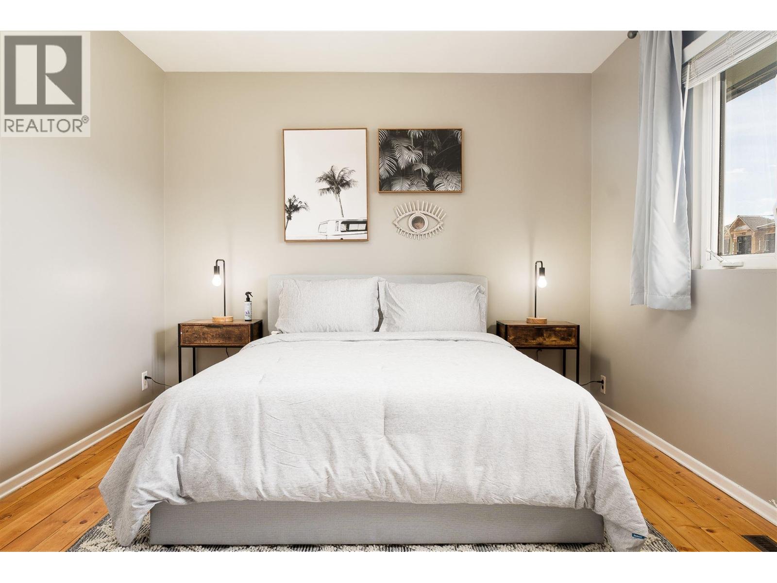 Picture for 764 Francis  Avenue