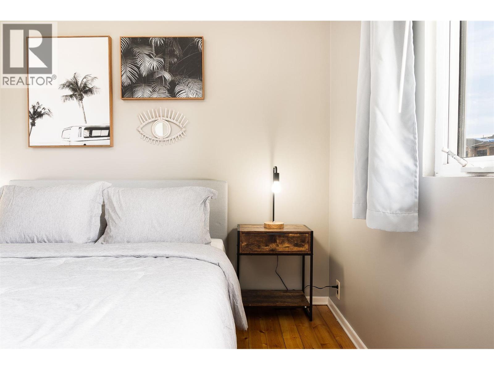 Picture for 764 Francis  Avenue