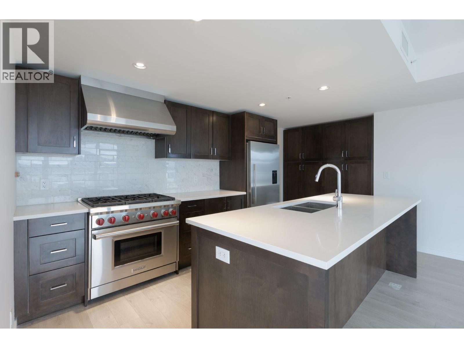 Picture for Unit #406, 485 Groves  Avenue