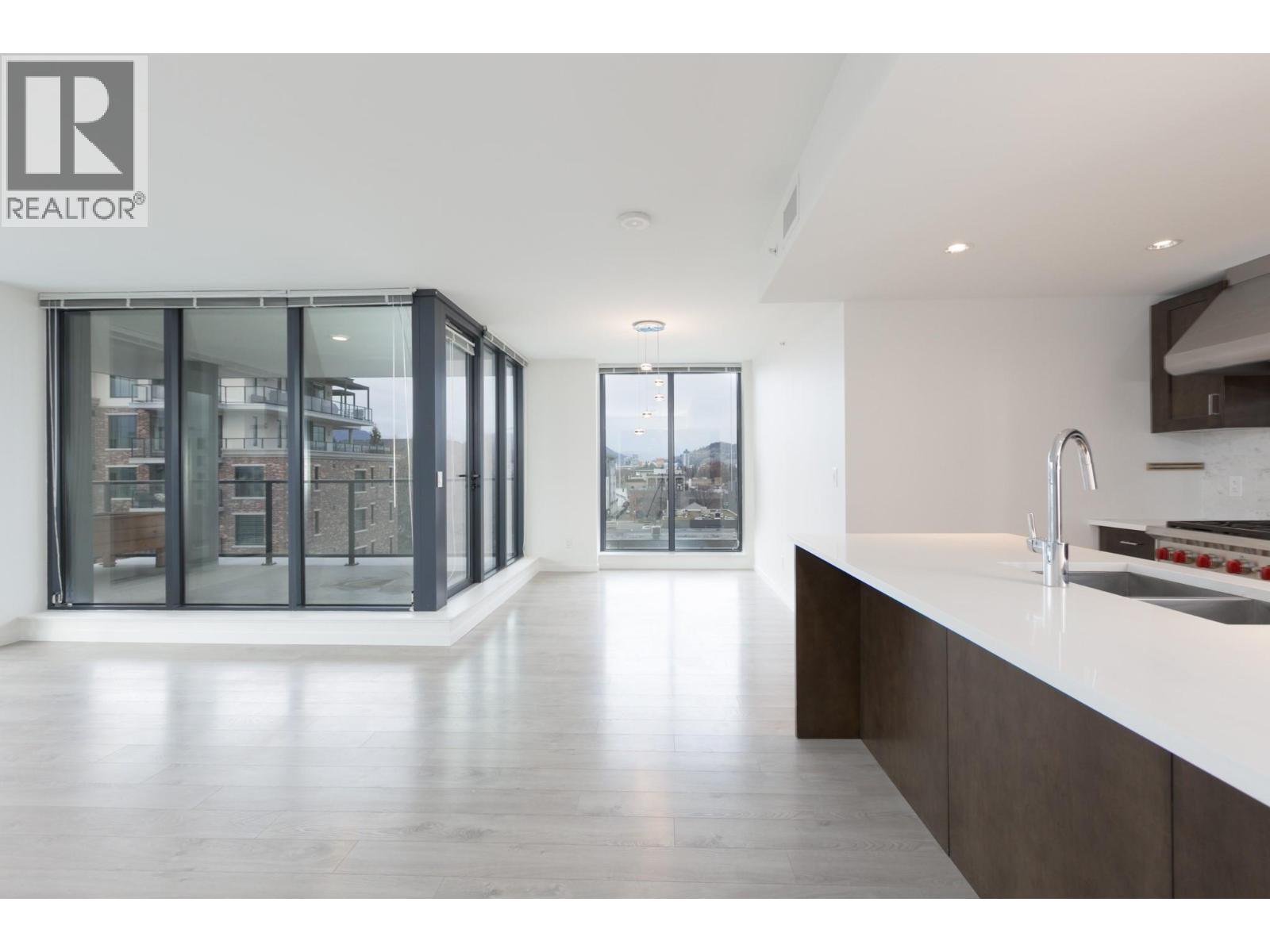 Picture for Unit #406, 485 Groves  Avenue