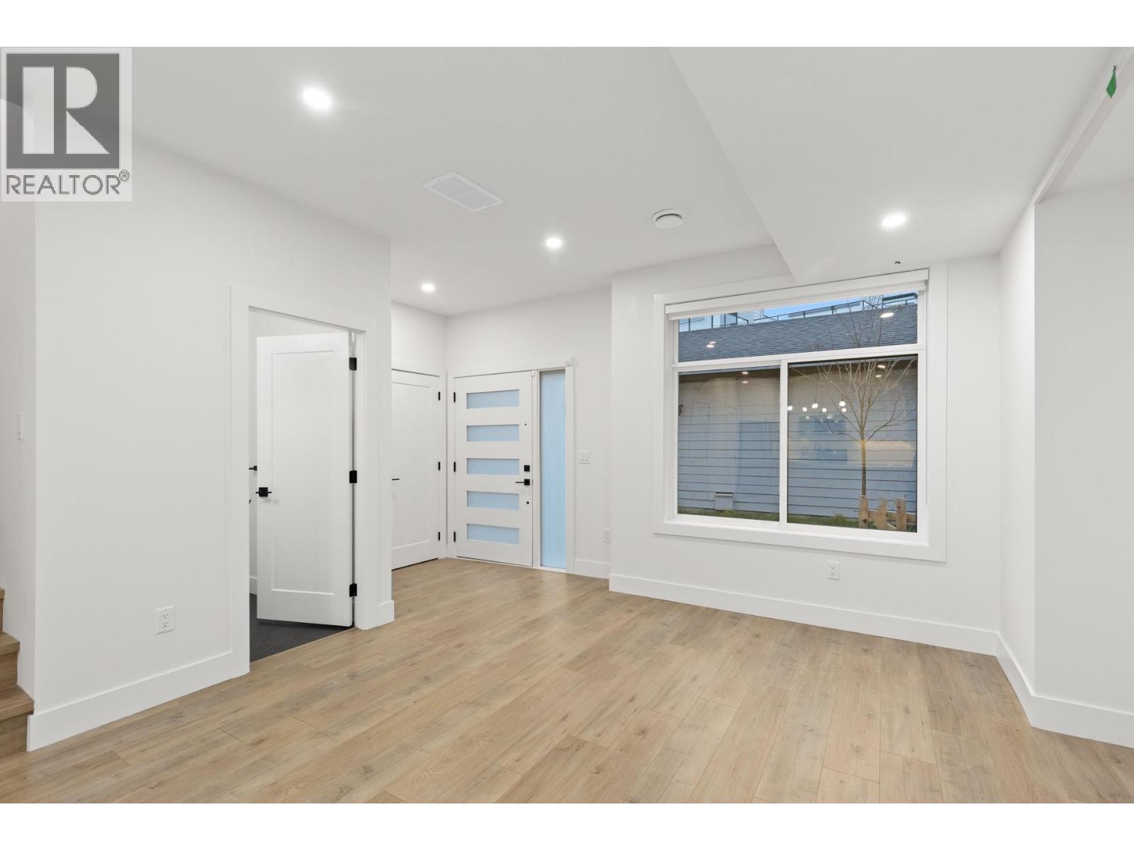 Picture for Unit #2, 781 Raymer  Avenue