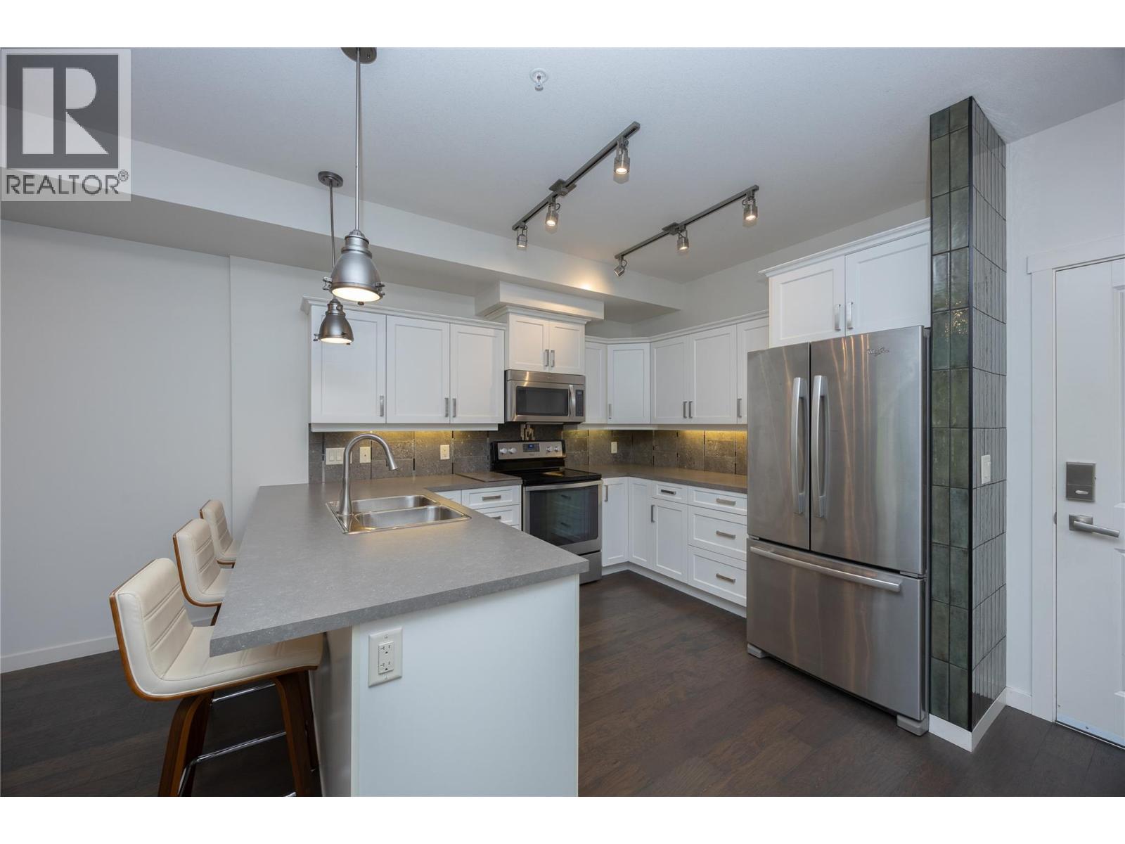 Picture for Unit #103, 3733 Casorso  Road