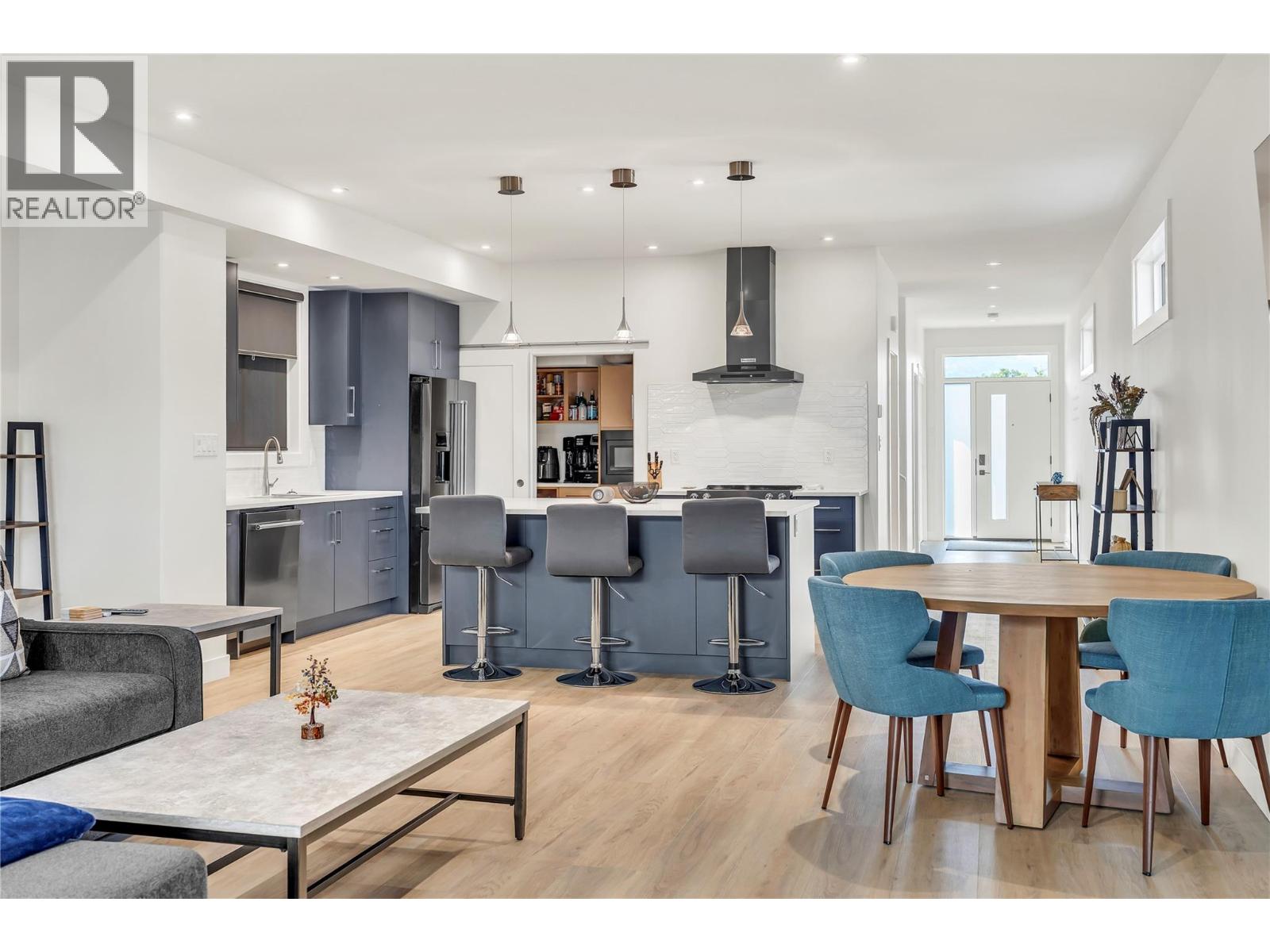 Picture for 565 Forestbrook  Drive