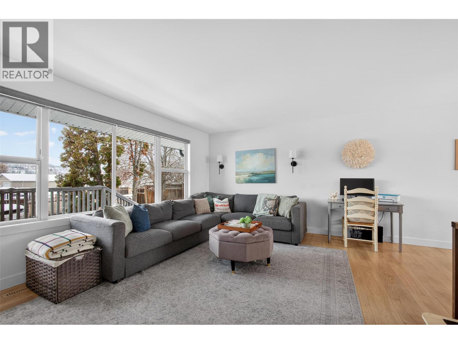 Picture for 2490 Sexsmith  Road