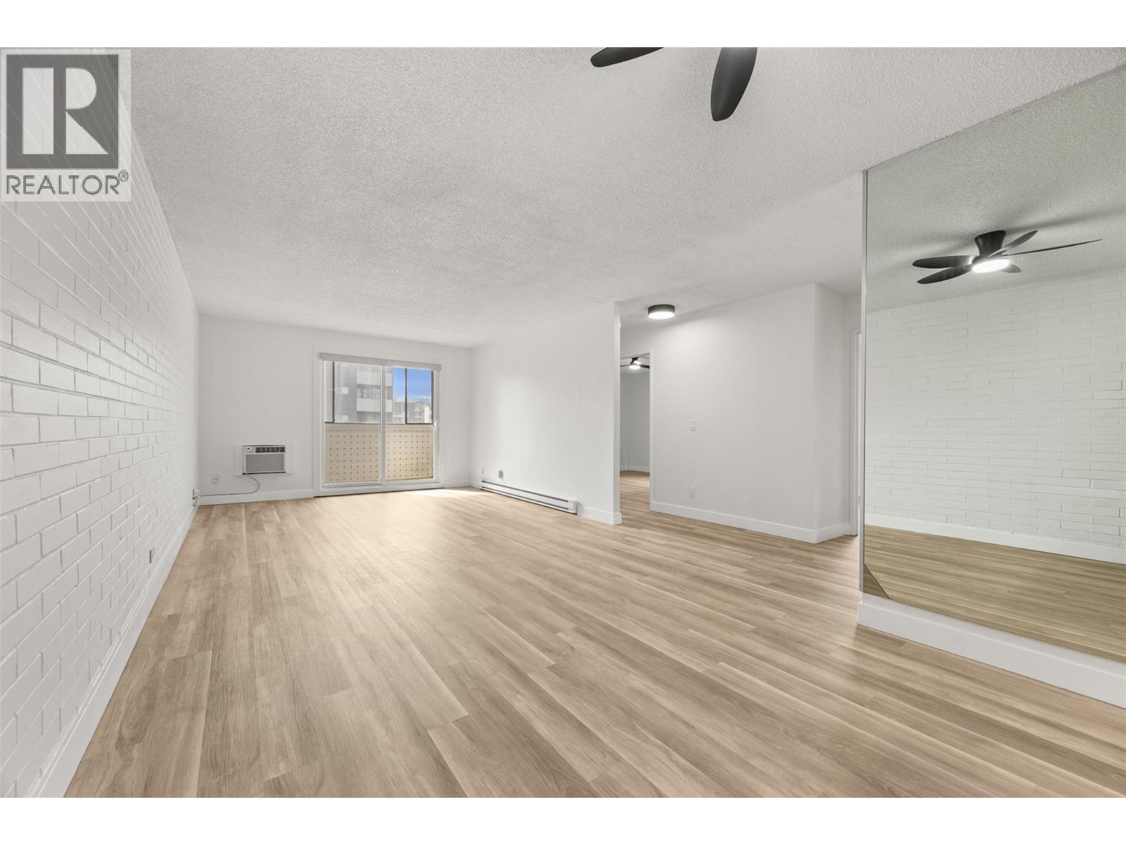 Picture for Unit #104, 1915 Pacific  Court