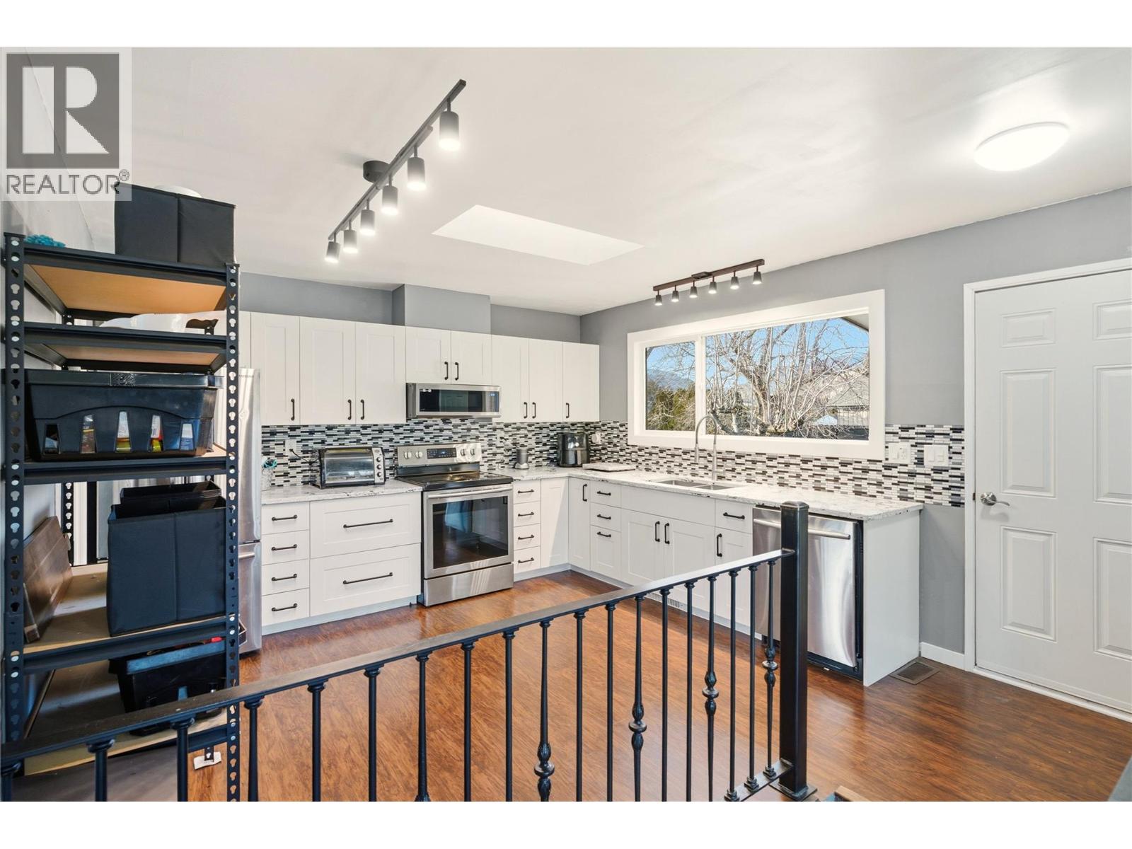 Picture for 1497 Lombardy  Square