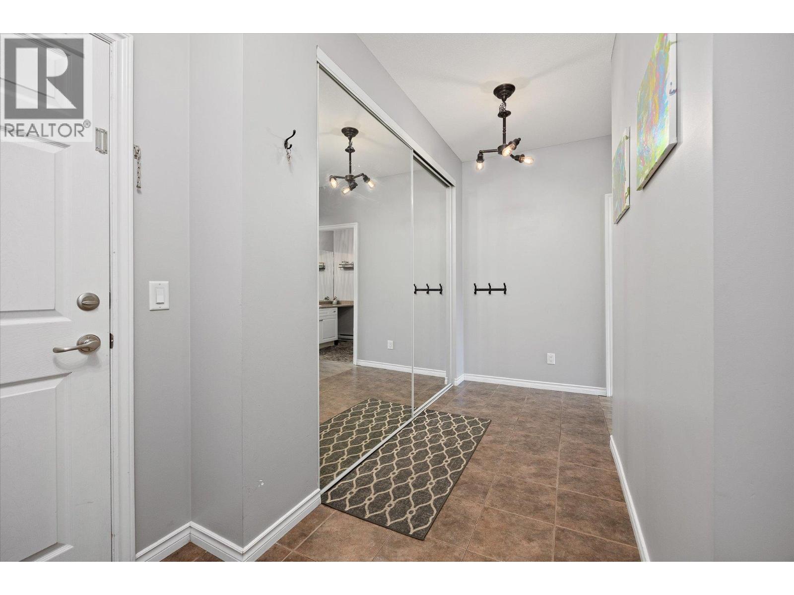 Picture for Unit #204, 1125 Bernard  Avenue