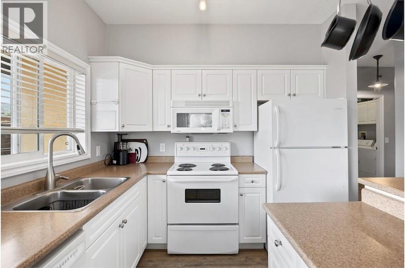 Picture for Unit #204, 1125 Bernard  Avenue