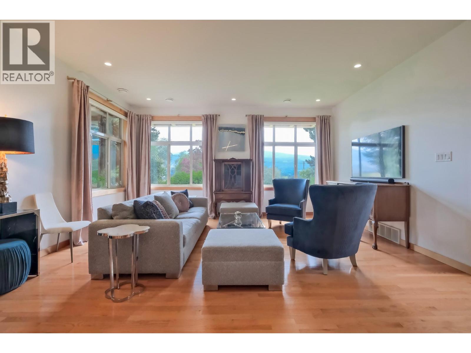 Picture for 119 SUNGLO  Drive