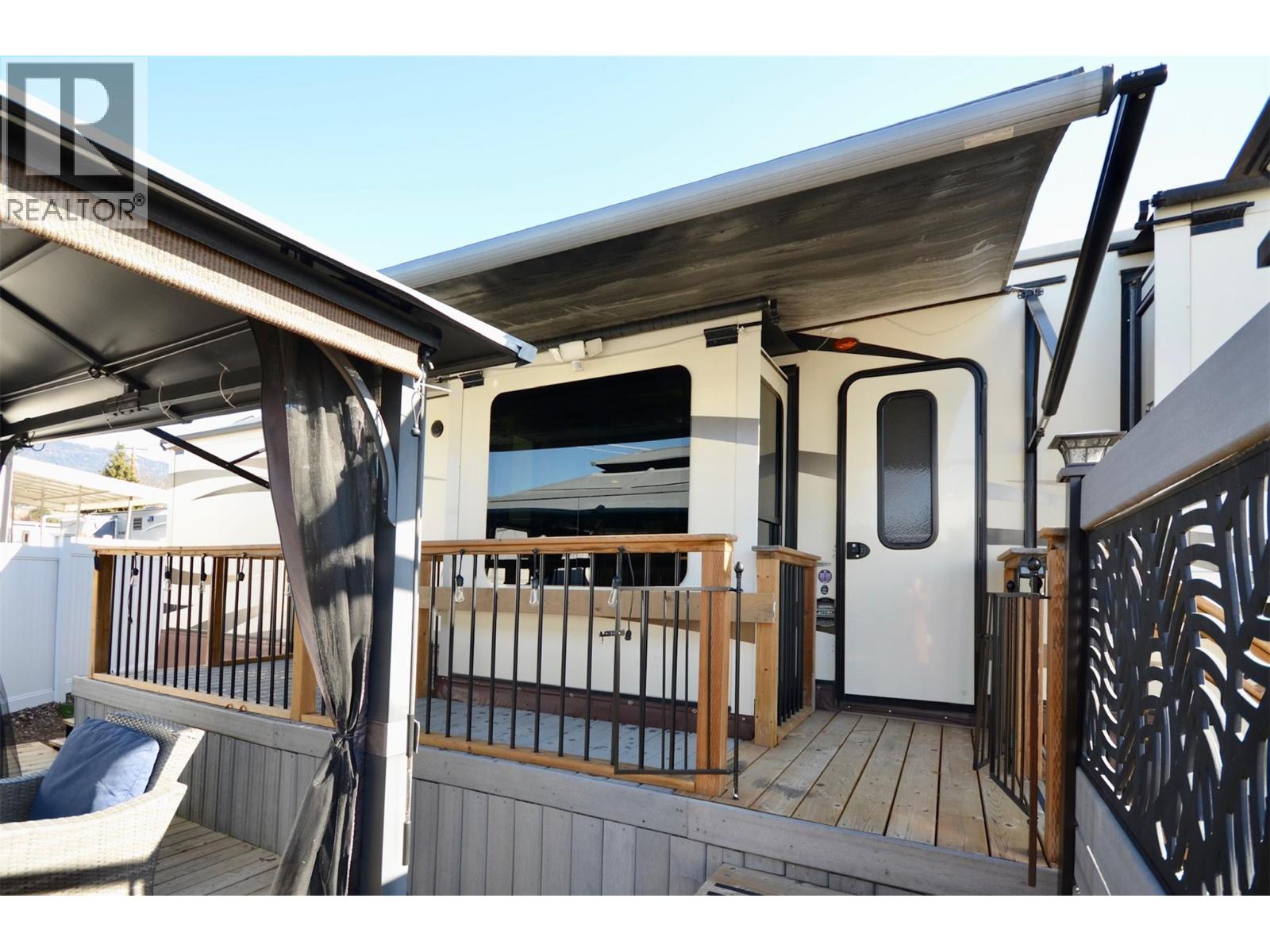 Picture for Unit #573, 415 Commonwealth  Road