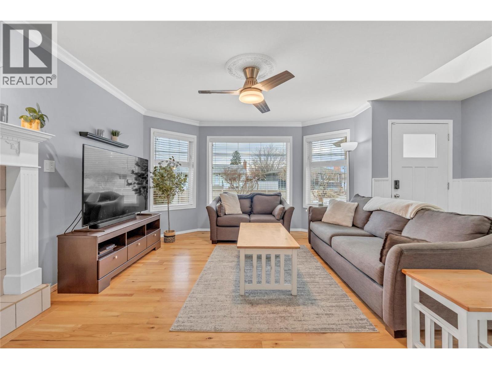 Picture for 119 Huth  Avenue