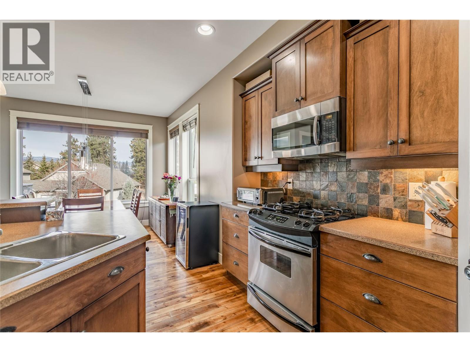 Picture for 4902 Warbler  Court