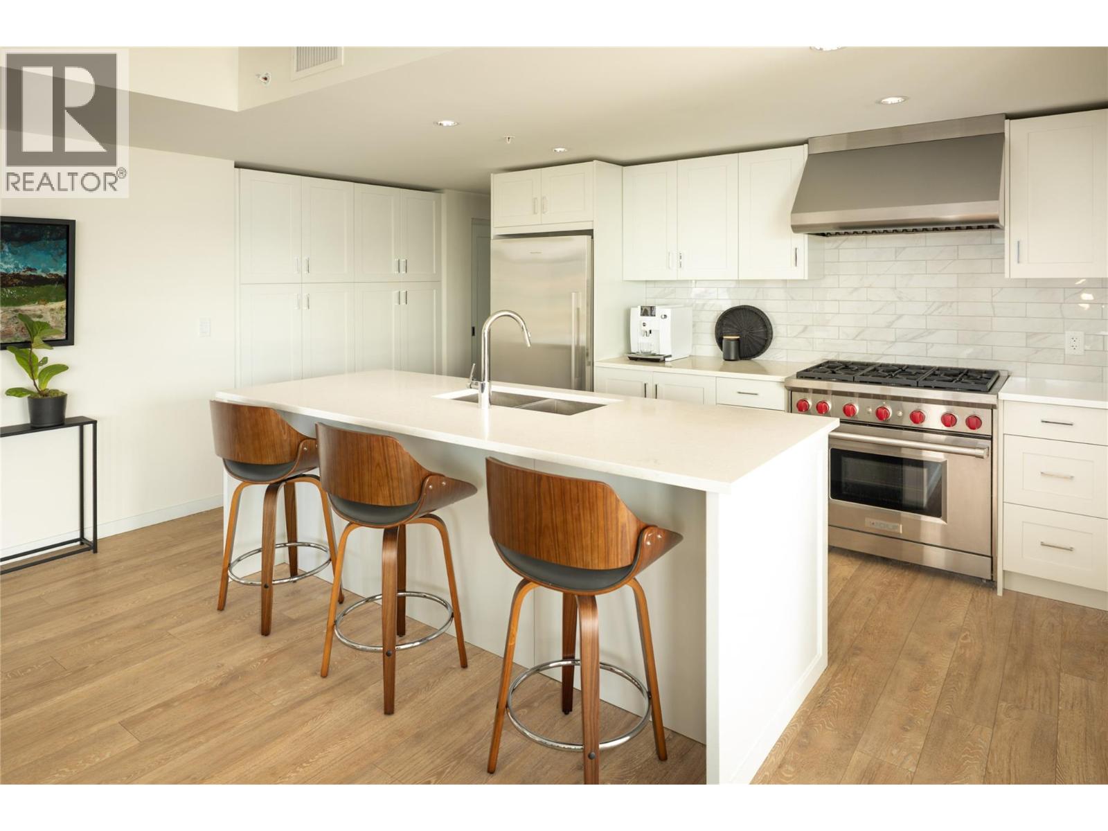 Picture for Unit #805, 485 Groves  Avenue