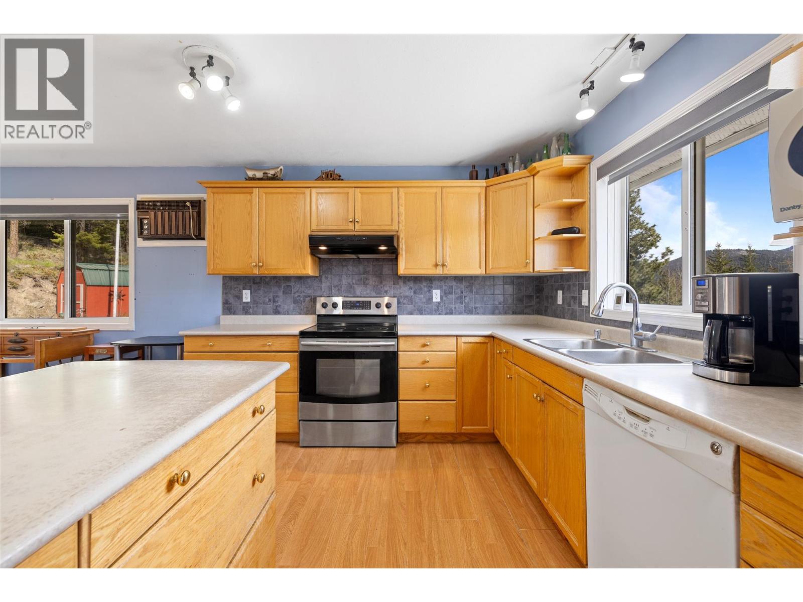 Picture for 7114 Goshawk  Road
