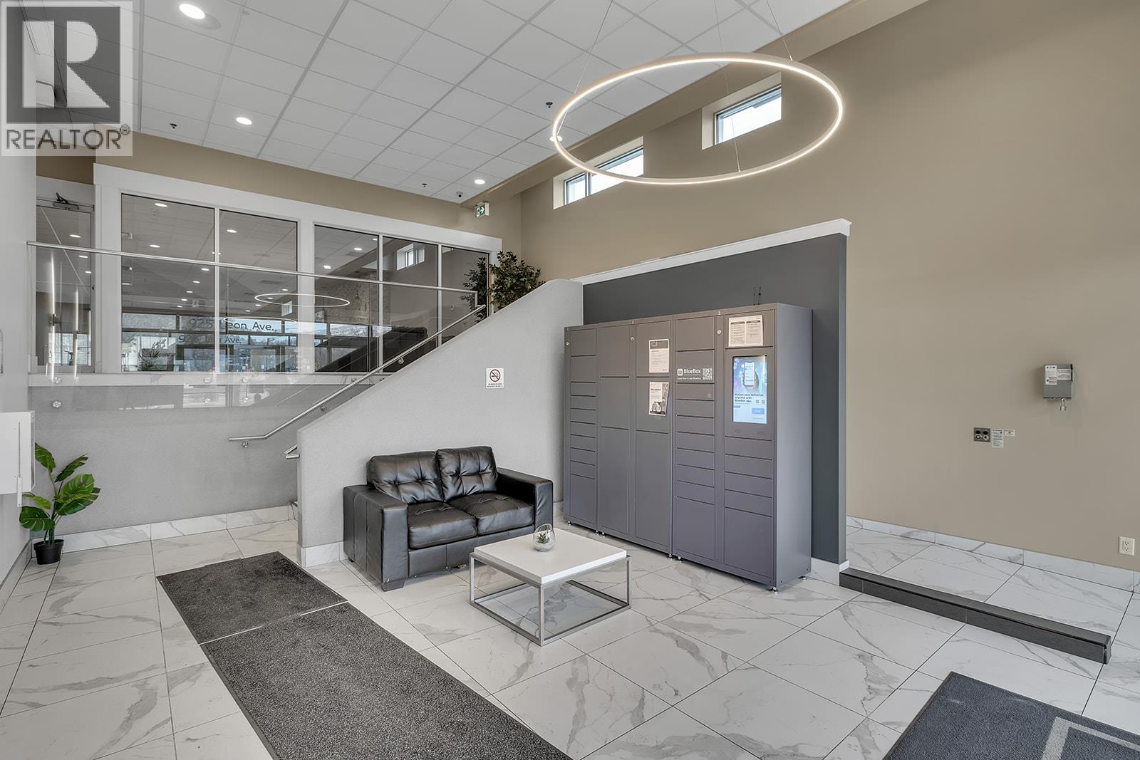 Picture for Unit #327, 925 Leon  Avenue