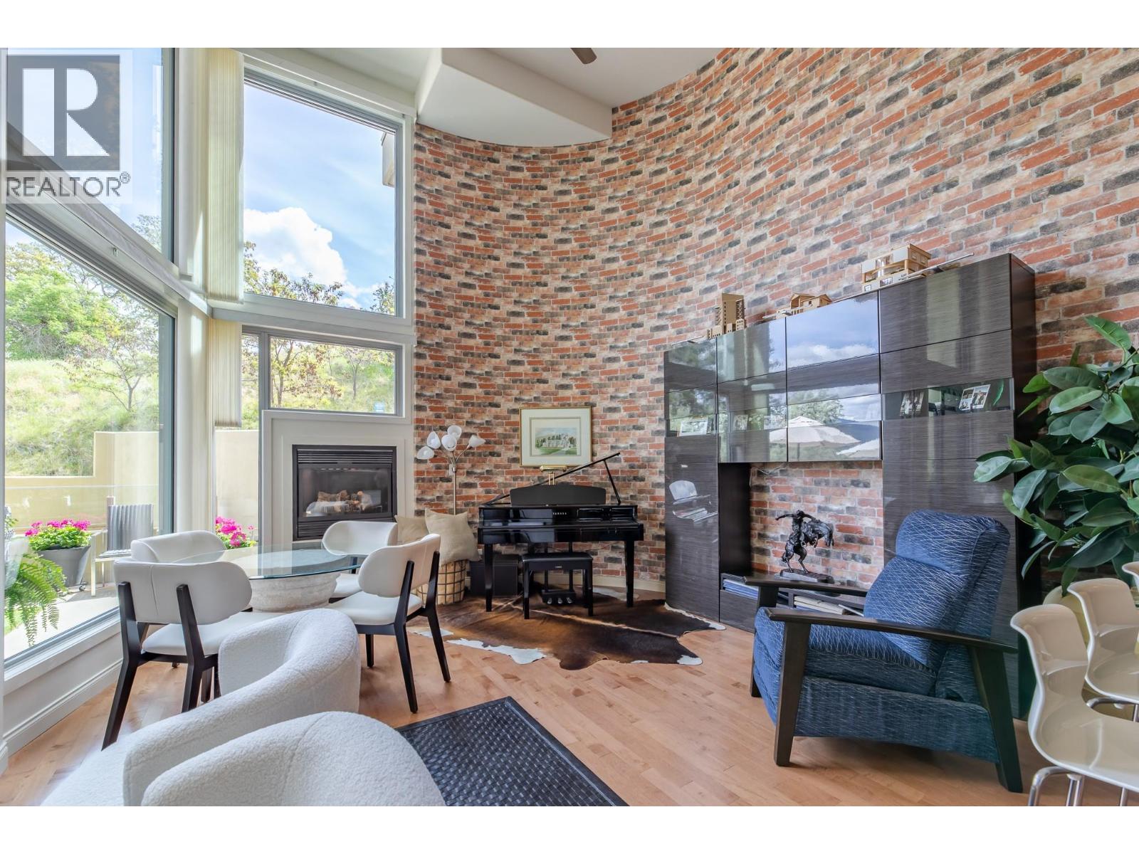 Picture for Unit #208, 250 MARINA  Way