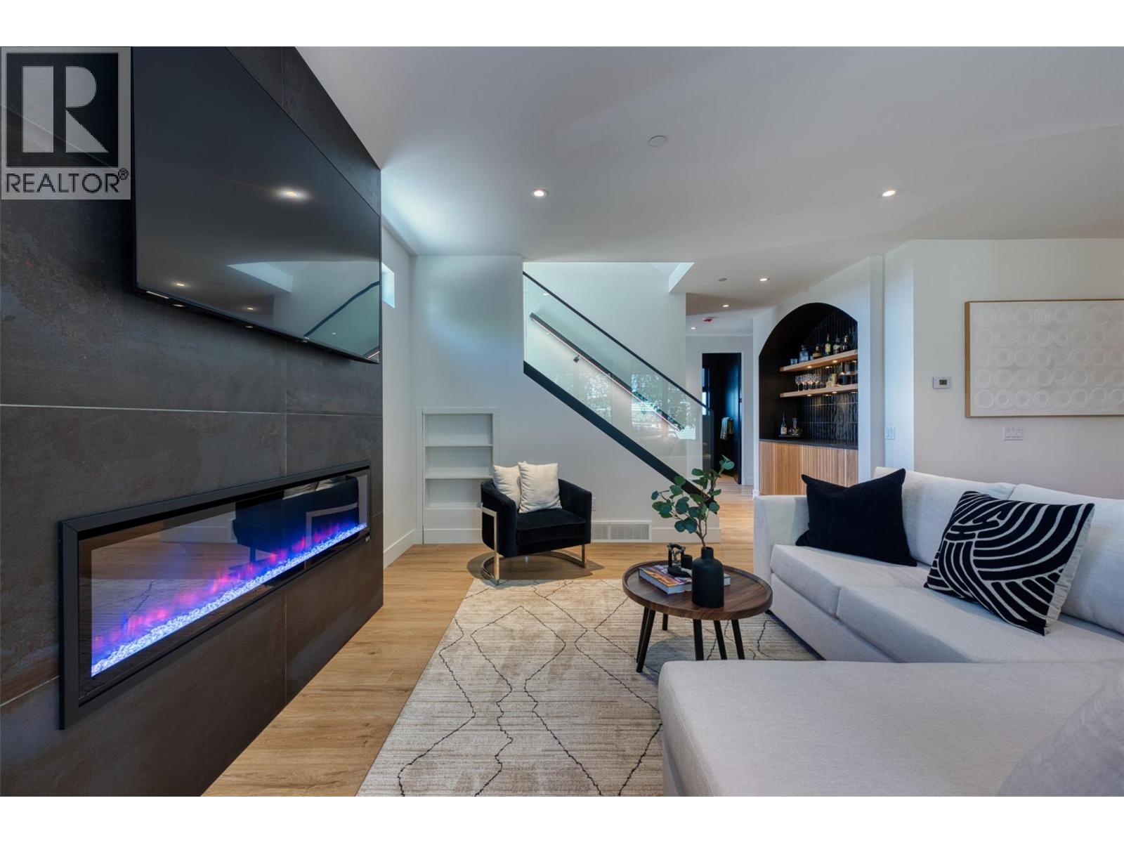 Picture for Unit #4, 3010 Holland  Road