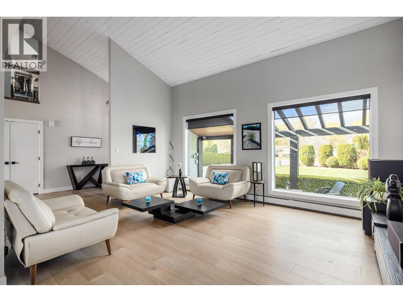 Picture for 1404 Green Bay  Road