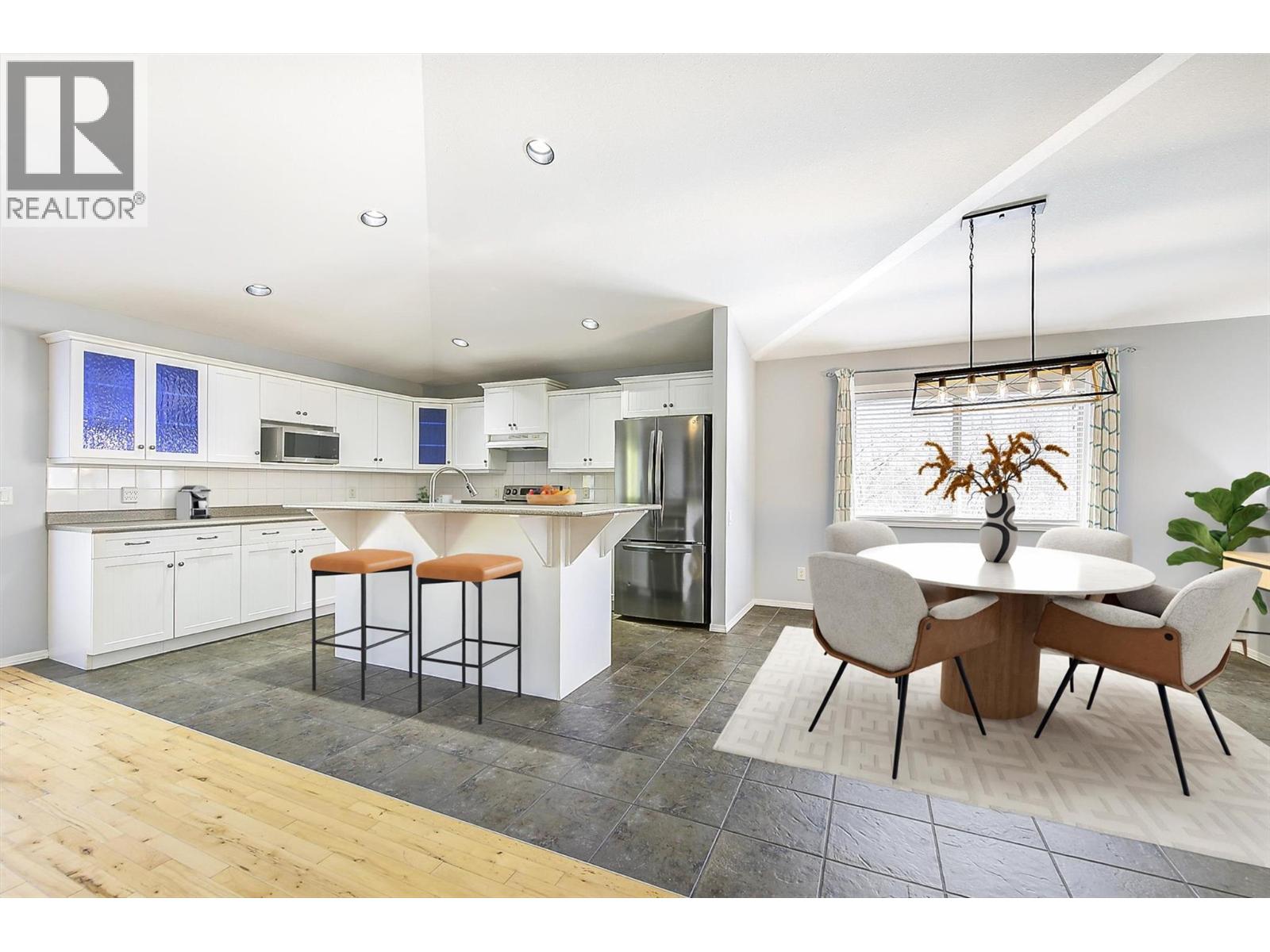 Picture for 546 South Crest  Drive