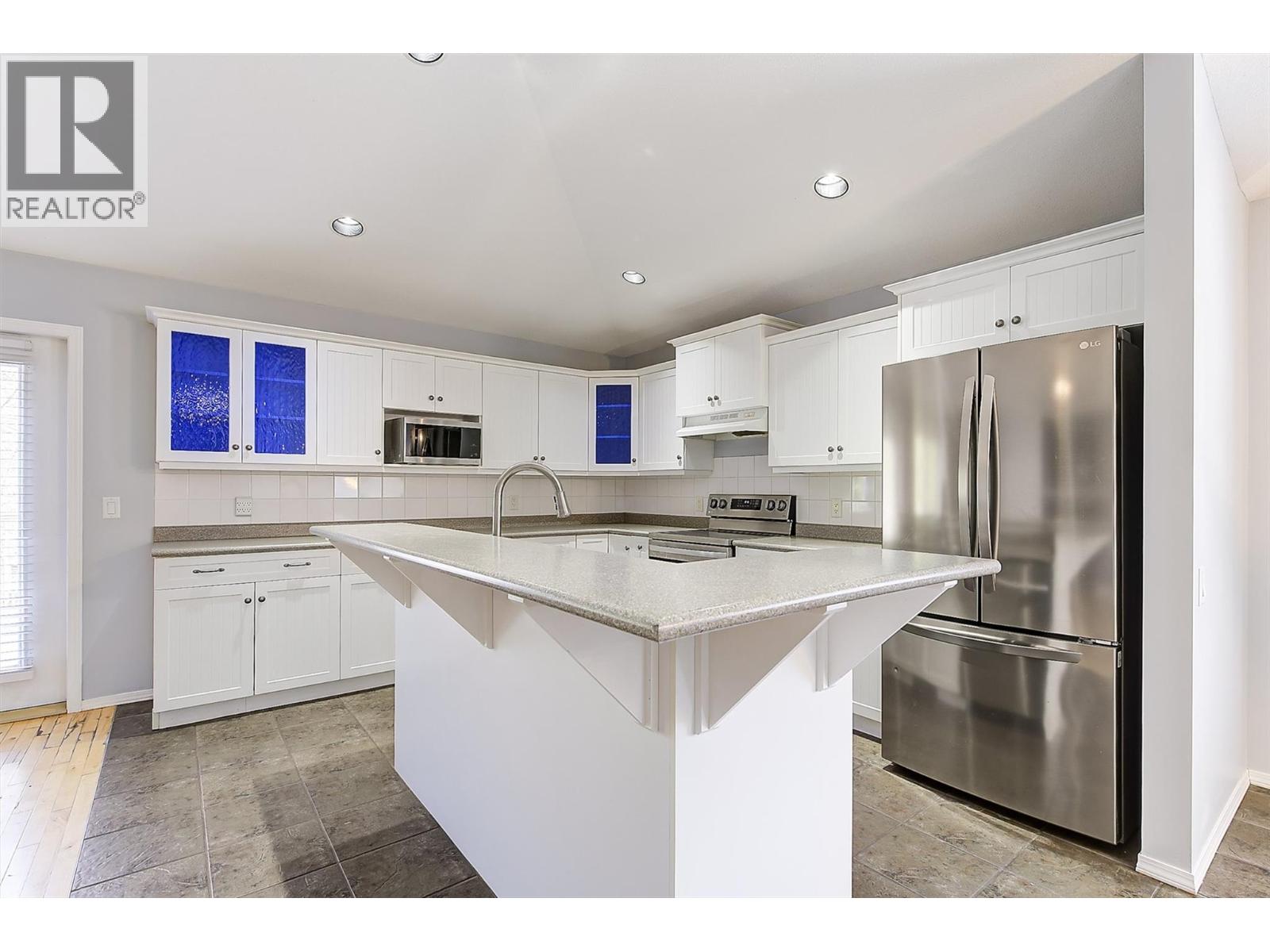 Picture for 546 South Crest  Drive