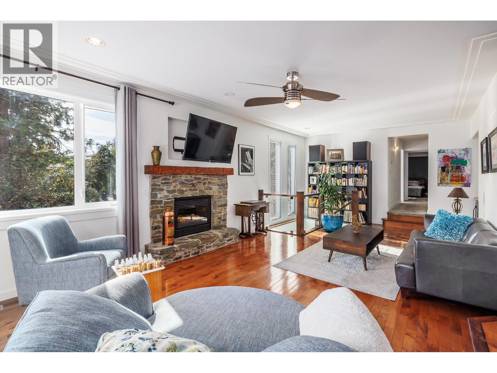 Picture for 841 Churchill  Court https://www.cirrealty.ca/reb/bc/2/10349302_34.jpg