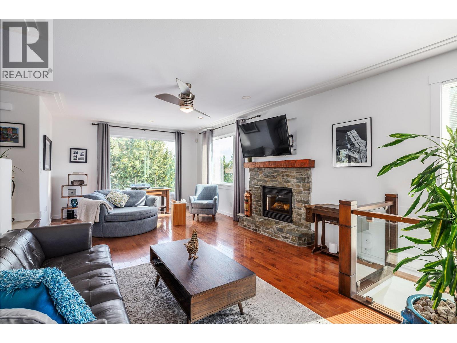 Picture for 841 Churchill  Court https://www.cirrealty.ca/reb/bc/2/10349302_35.jpg