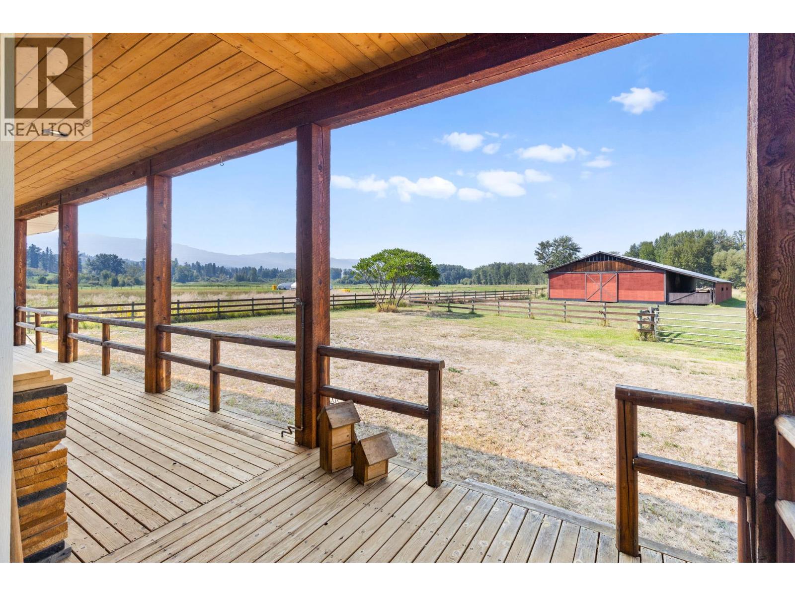 Picture for 1795 Heimlich  Road https://www.cirrealty.ca/reb/bc/2/10360802_35.jpg