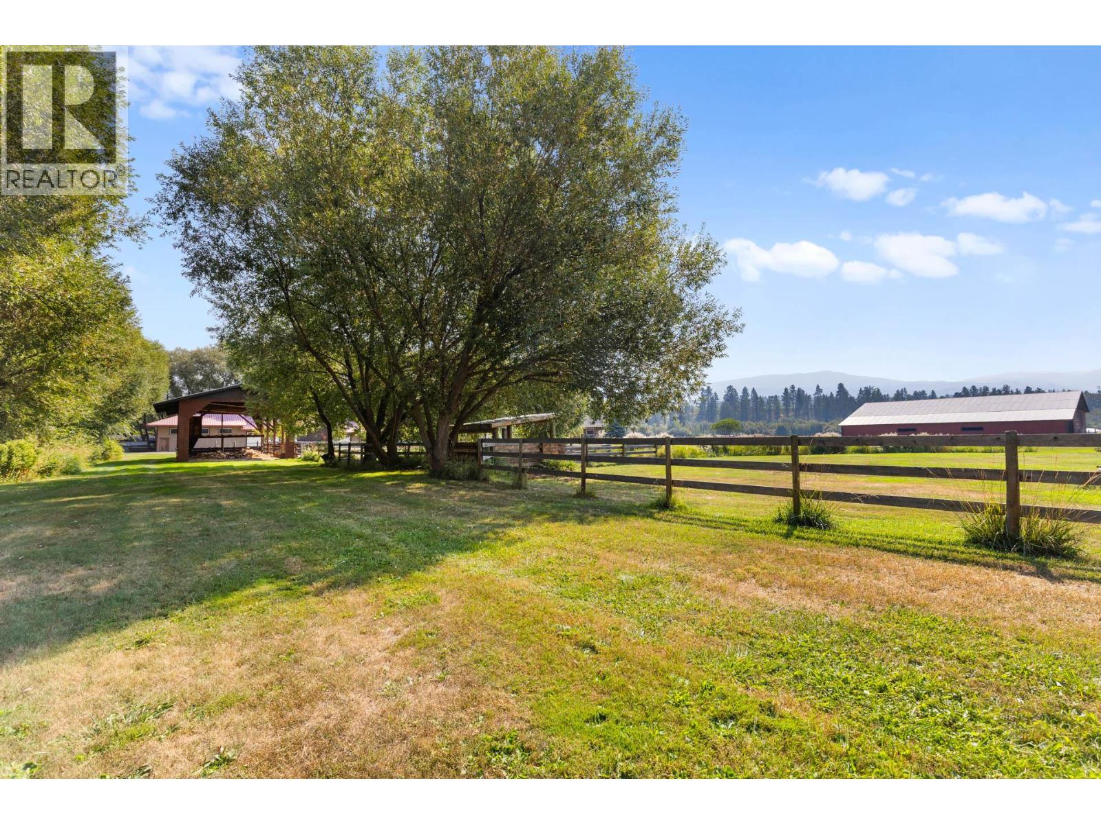 Picture for 1795 Heimlich  Road https://www.cirrealty.ca/reb/bc/2/10360802_58.jpg