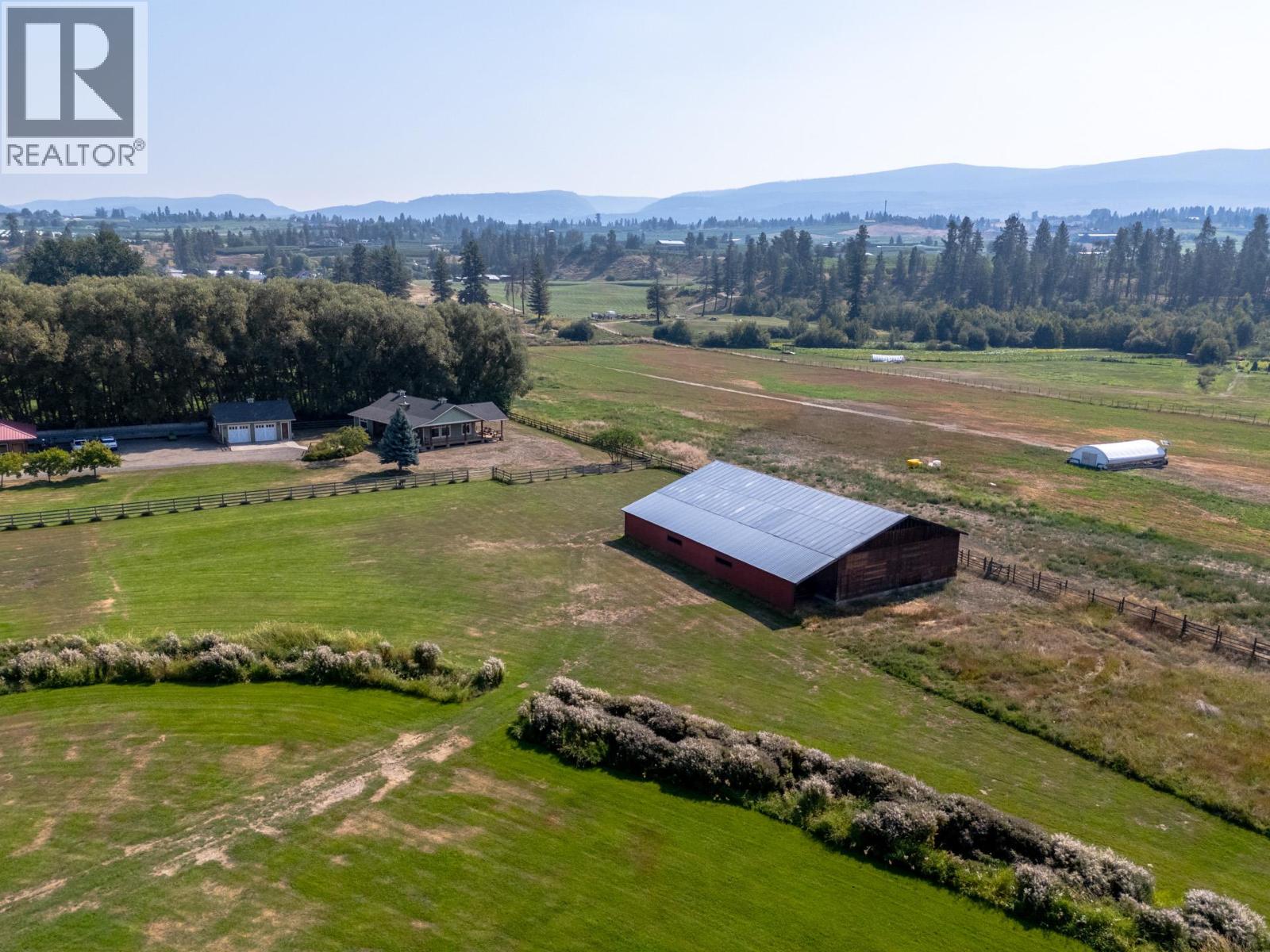 Picture for 1795 Heimlich  Road https://www.cirrealty.ca/reb/bc/2/10360802_78.jpg