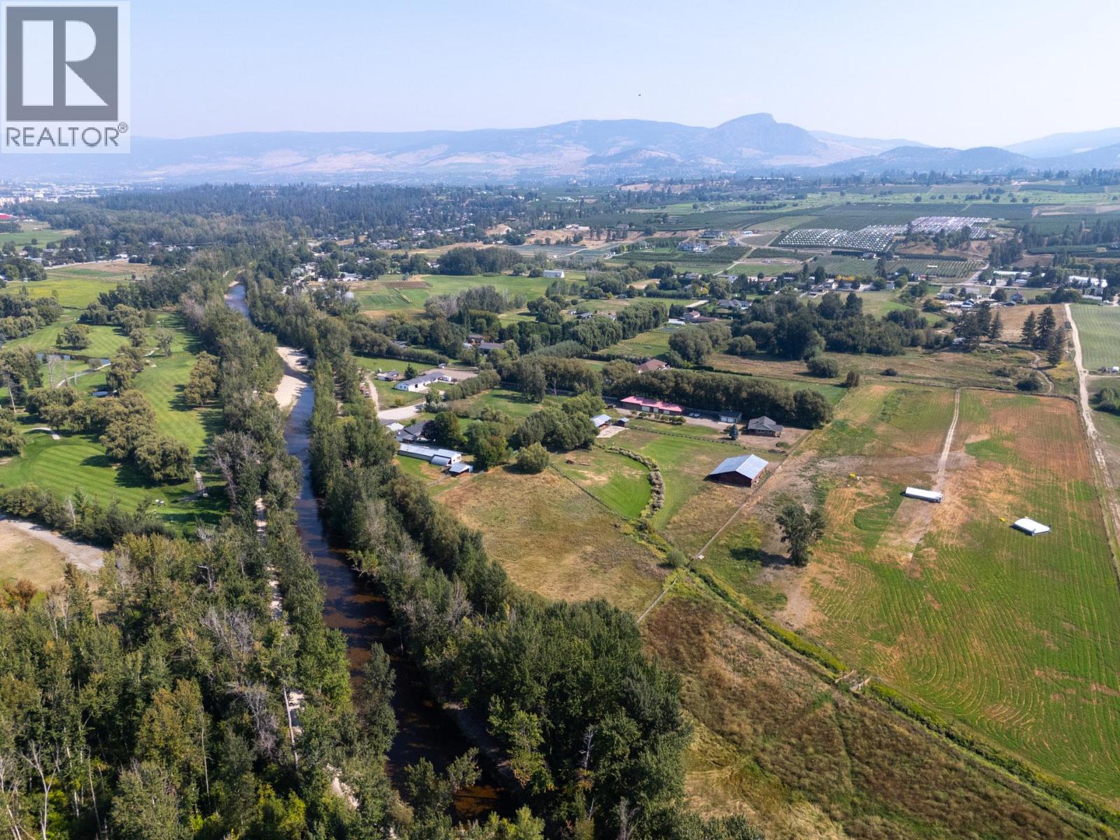 Picture for 1795 Heimlich  Road https://www.cirrealty.ca/reb/bc/2/10360802_85.jpg