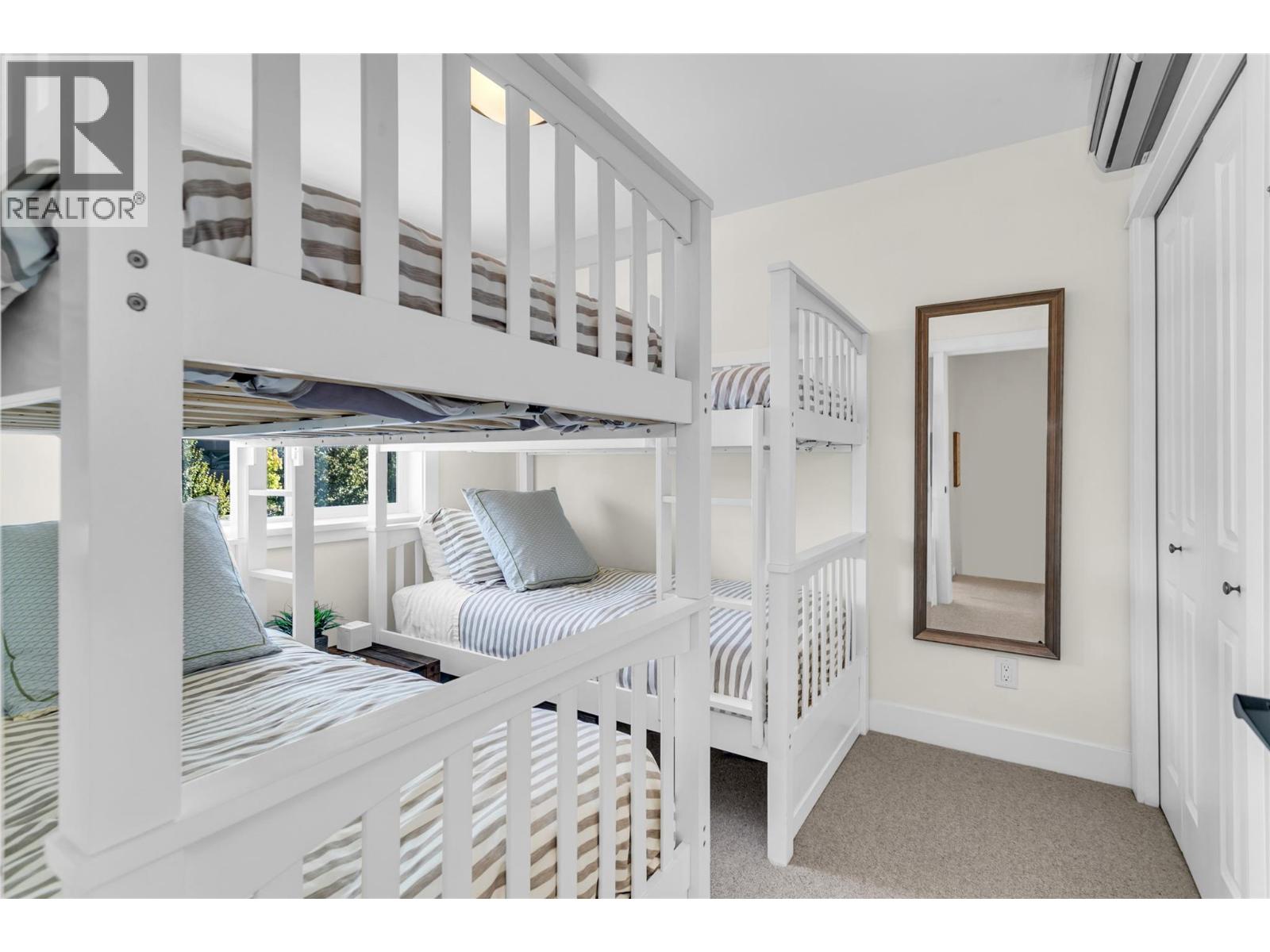 Picture for Unit #9, 3750 West Bay  Road https://www.cirrealty.ca/reb/bc/2/10362322_28.jpg