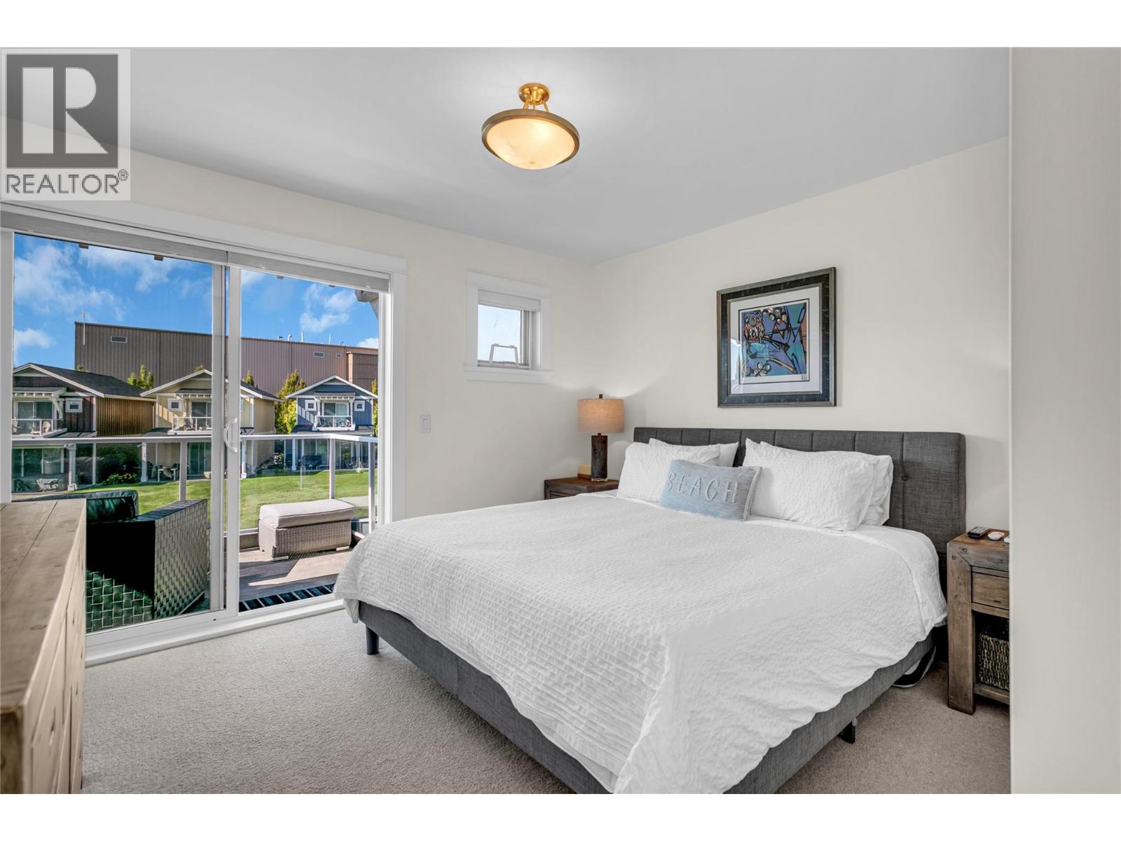 Picture for Unit #9, 3750 West Bay  Road https://www.cirrealty.ca/reb/bc/2/10362322_31.jpg