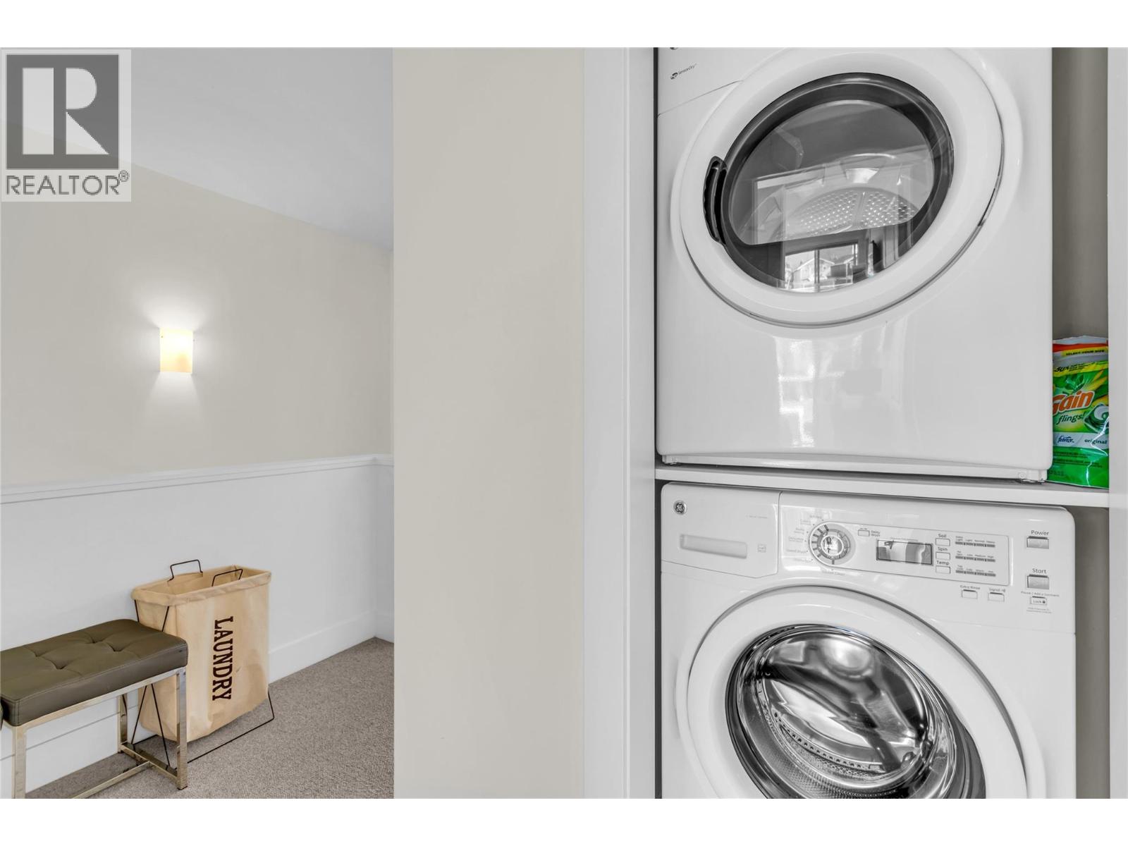 Picture for Unit #9, 3750 West Bay  Road https://www.cirrealty.ca/reb/bc/2/10362322_37.jpg