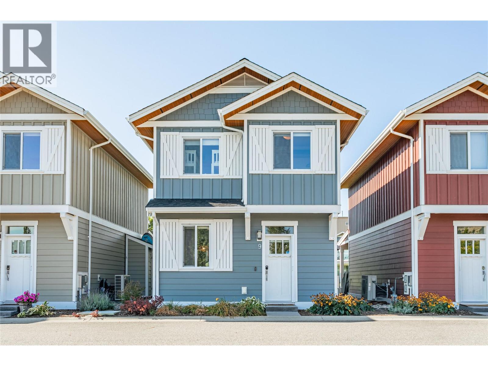Picture for Unit #9, 3750 West Bay  Road https://www.cirrealty.ca/reb/bc/2/10362322_9.jpg